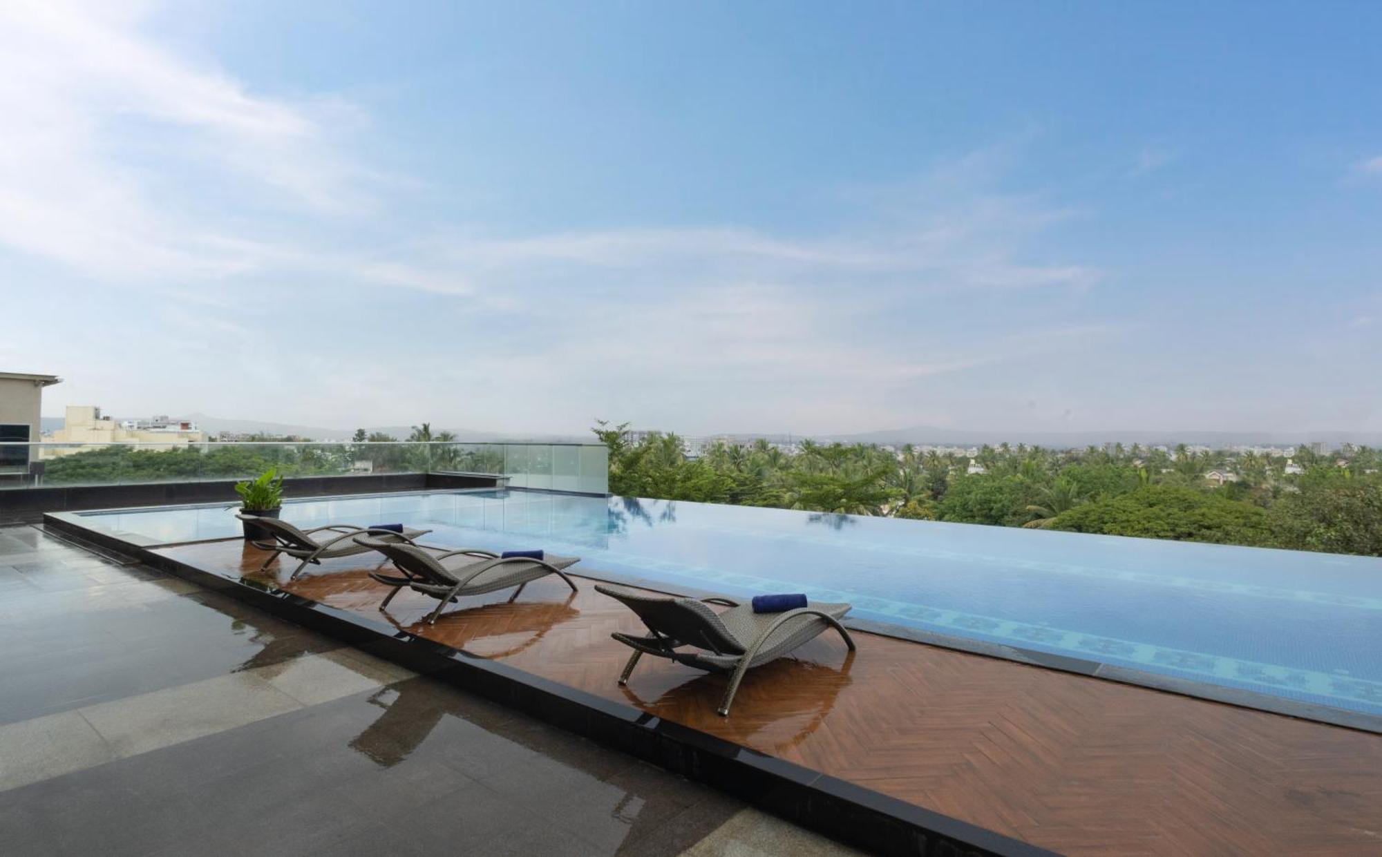 Sayaji Kolhapur Hotell Exteriör bild