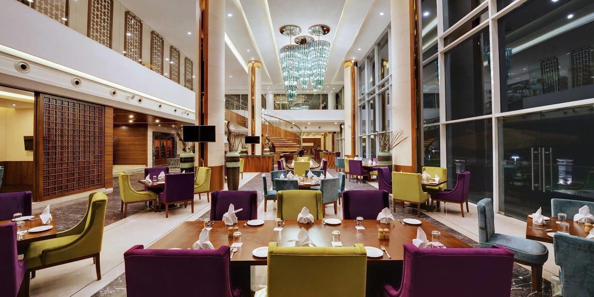 Sayaji Kolhapur Hotell Exteriör bild