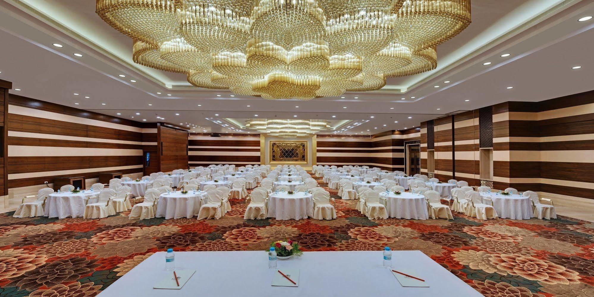 Sayaji Kolhapur Hotell Exteriör bild